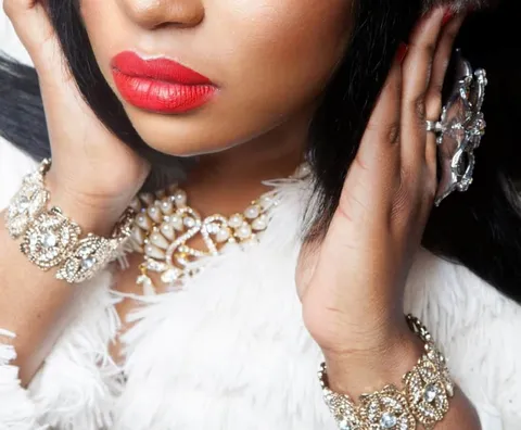 10 Things You Should NOT Wear on an African Safari